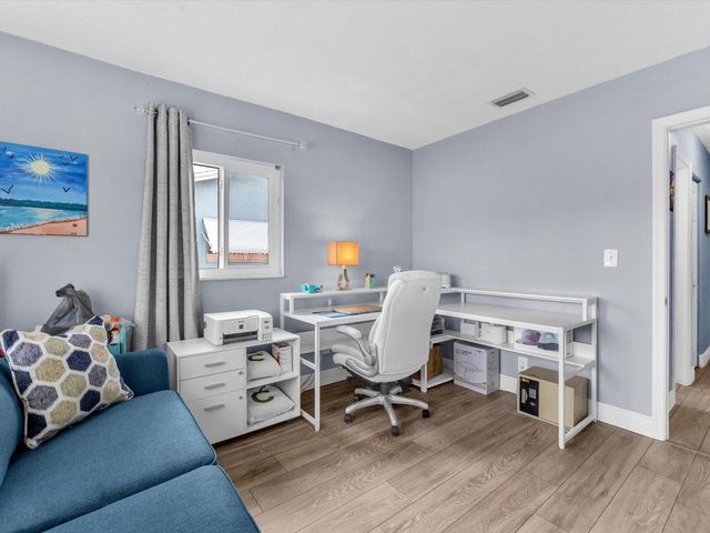 7615 NW 68th Avenue, Tamarac, FL 33321