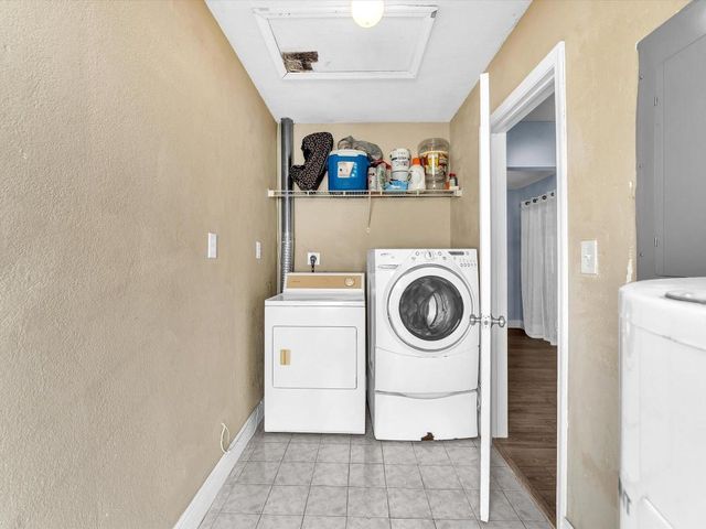 7615 NW 68th Avenue, Tamarac, FL 33321