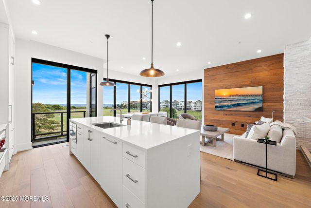 200 Ocean Avenue N 22, Long Branch, NJ 07740