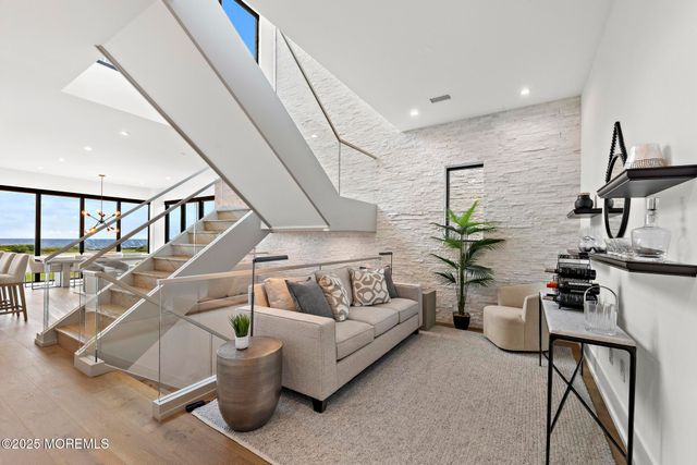 200 Ocean Avenue N 22, Long Branch, NJ 07740