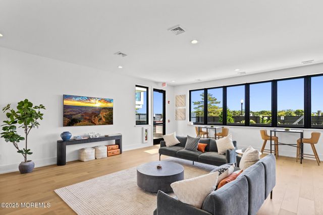 200 Ocean Avenue N 22, Long Branch, NJ 07740