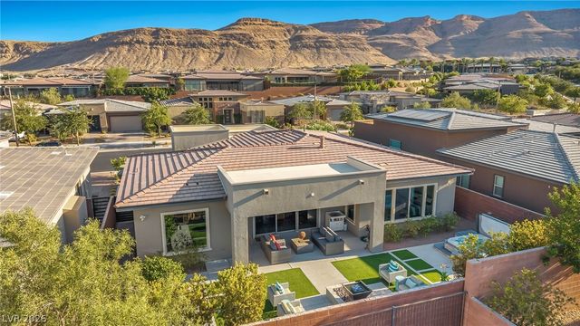 9988 REGENCY SQUARE Avenue, Las Vegas, NV 89148