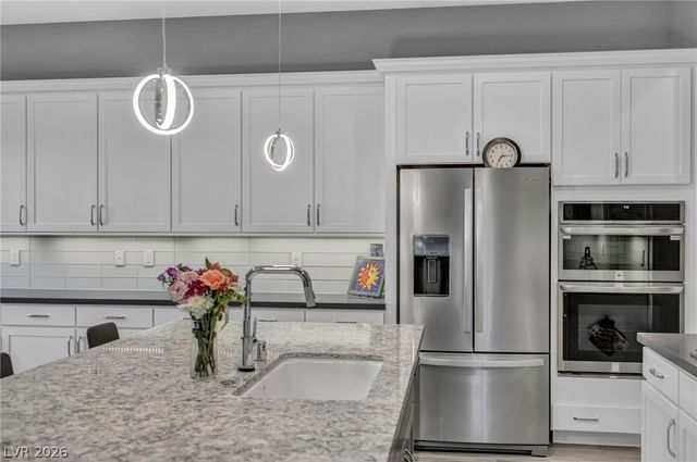 9988 REGENCY SQUARE Avenue, Las Vegas, NV 89148