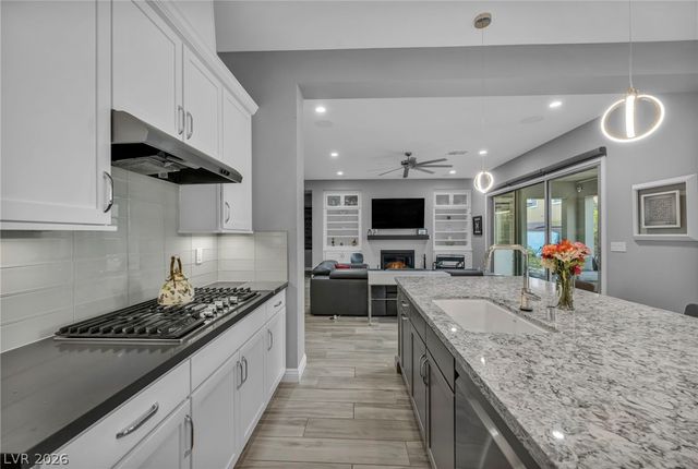 9988 REGENCY SQUARE Avenue, Las Vegas, NV 89148