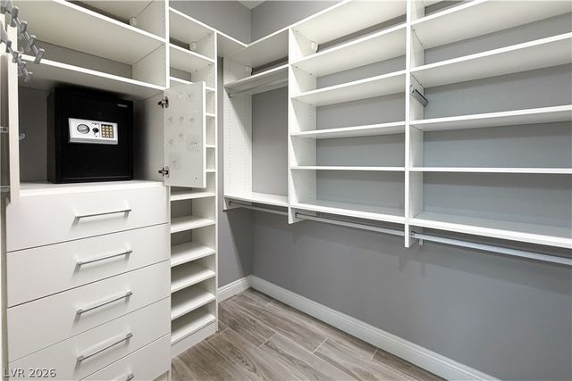 9988 REGENCY SQUARE Avenue, Las Vegas, NV 89148