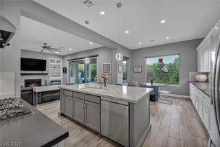 9988 REGENCY SQUARE Avenue, Las Vegas, NV 89148