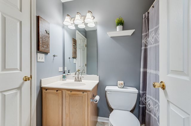 2336 Woodhill Court, Plainfield, IL 60586