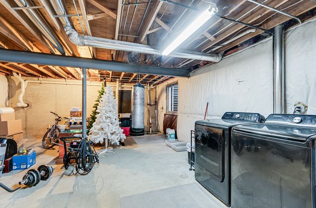 2336 Woodhill Court, Plainfield, IL 60586