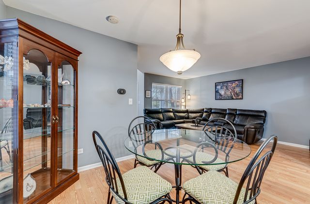 2336 Woodhill Court, Plainfield, IL 60586