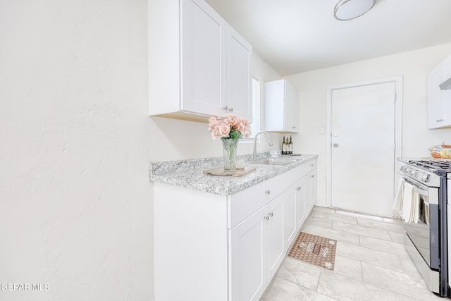 1104 ALASKA Street, El Paso, TX 79915