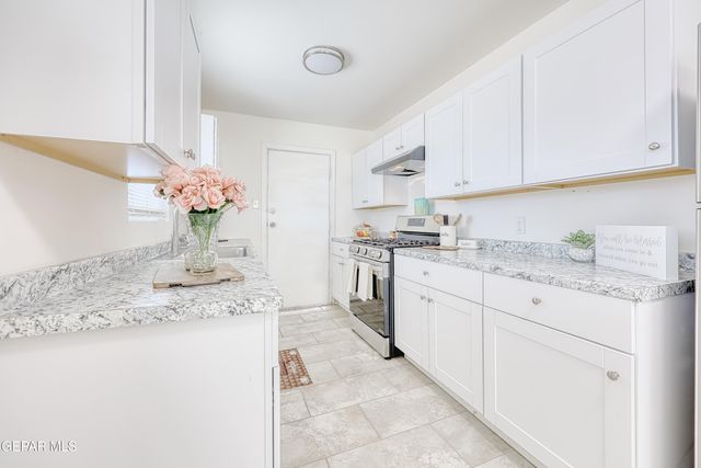 1104 ALASKA Street, El Paso, TX 79915