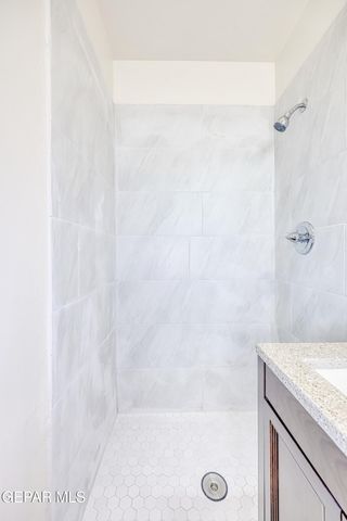 1104 ALASKA Street, El Paso, TX 79915