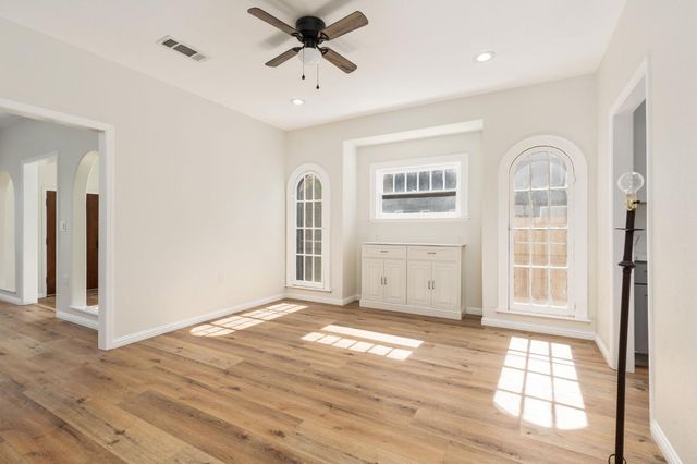 1457 N Poplar Avenue, Fresno, CA 93728