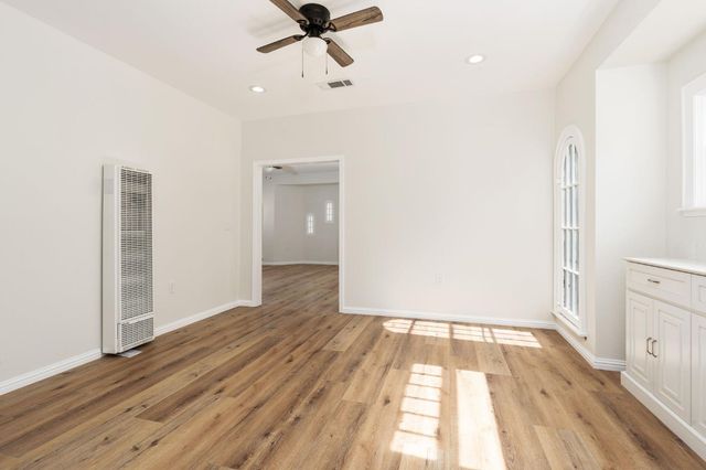 1457 N Poplar Avenue, Fresno, CA 93728