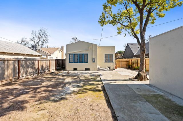 1457 N Poplar Avenue, Fresno, CA 93728