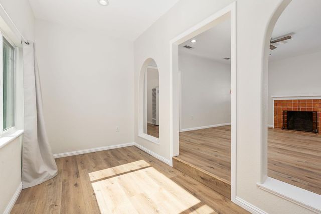 1457 N Poplar Avenue, Fresno, CA 93728