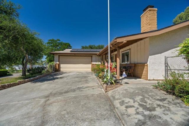 951 Beverly, Vista, CA 92084