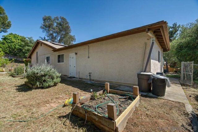 951 Beverly, Vista, CA 92084