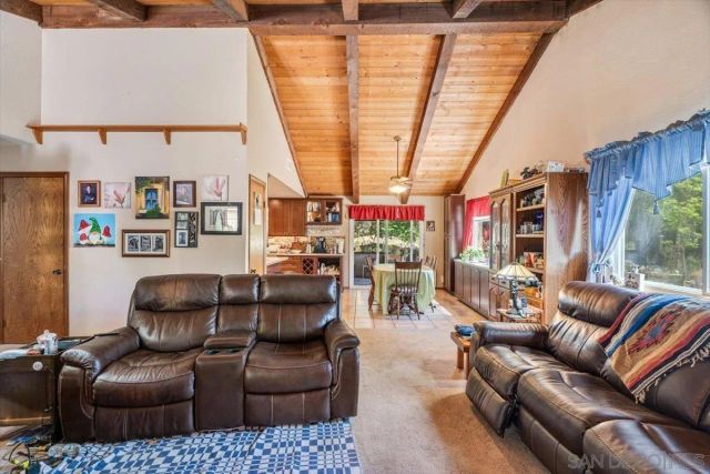 951 Beverly, Vista, CA 92084