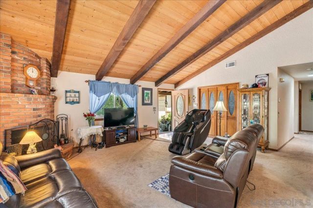 951 Beverly, Vista, CA 92084