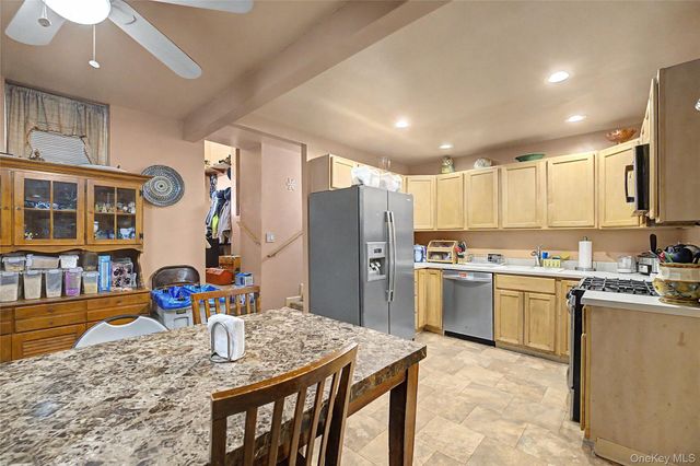 6628 52nd Drive, Maspeth, NY 11378