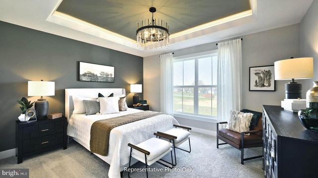 43 CANTERBURY LN, Annville, PA 17003