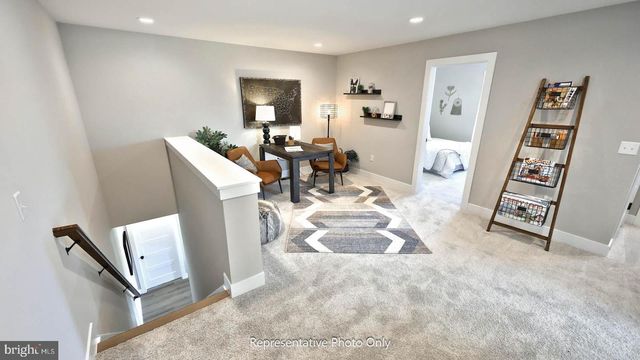 43 CANTERBURY LN, Annville, PA 17003