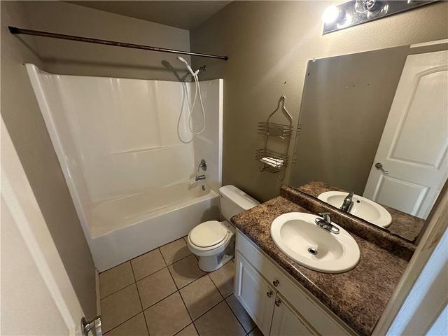 1527 E 11th Cove, Russellville, AR 72801