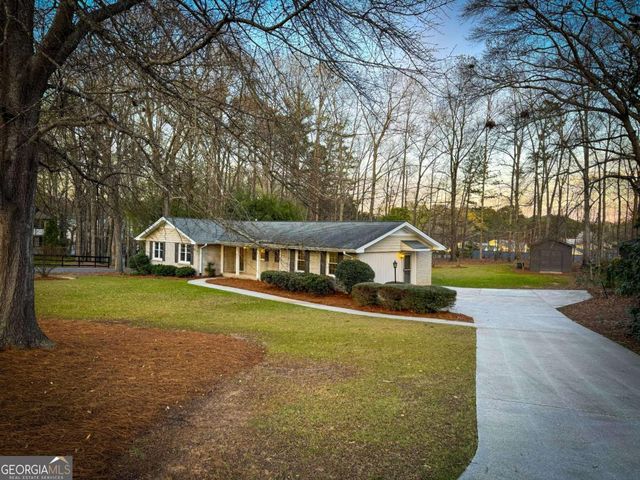 8774 Vansant Street, Douglasville, GA 30134