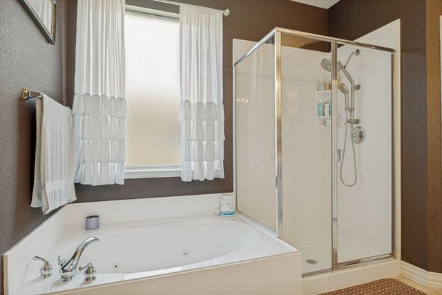 10017 Links Fairway Drive, Rowlett, TX 75089