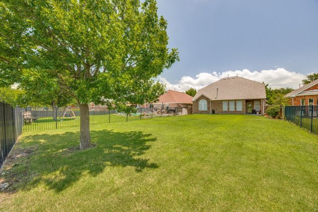 10017 Links Fairway Drive, Rowlett, TX 75089