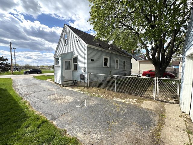 173 Walton AVENUE, Waukesha, WI 53186