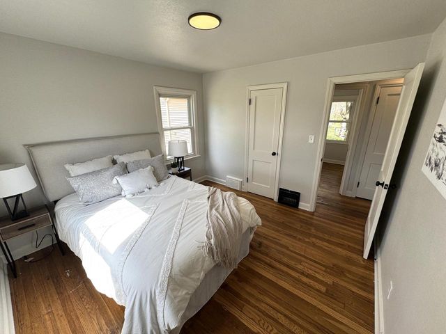 173 Walton AVENUE, Waukesha, WI 53186