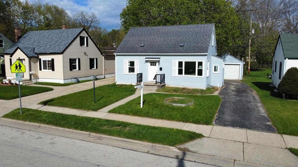 173 Walton AVENUE, Waukesha, WI 53186