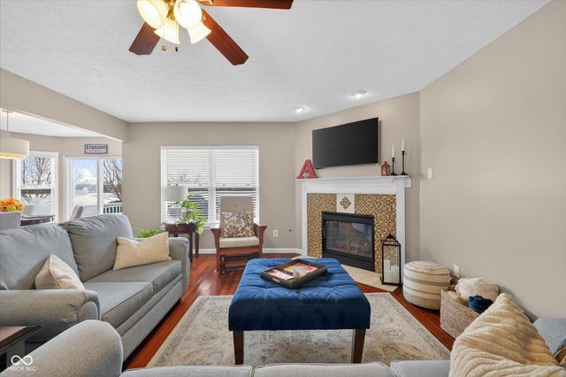 14098 Stonewood Place, Fishers, IN 46037