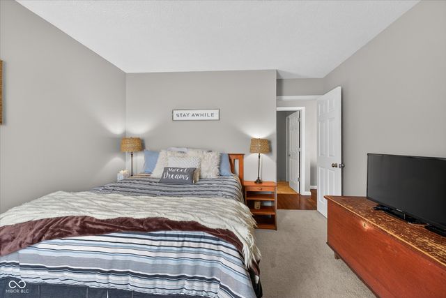 14098 Stonewood Place, Fishers, IN 46037