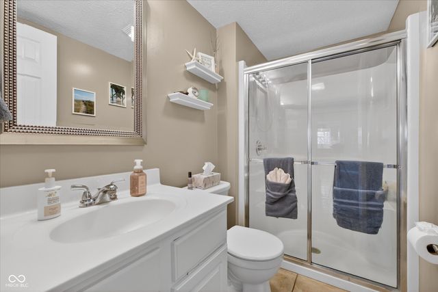 14098 Stonewood Place, Fishers, IN 46037