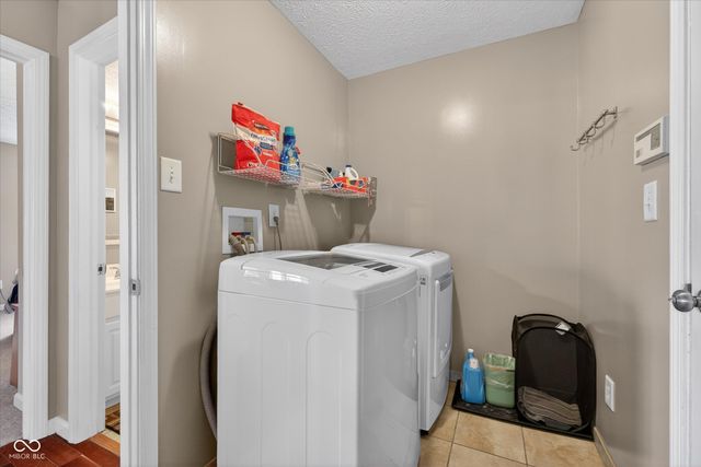 14098 Stonewood Place, Fishers, IN 46037