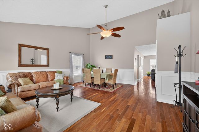 14098 Stonewood Place, Fishers, IN 46037