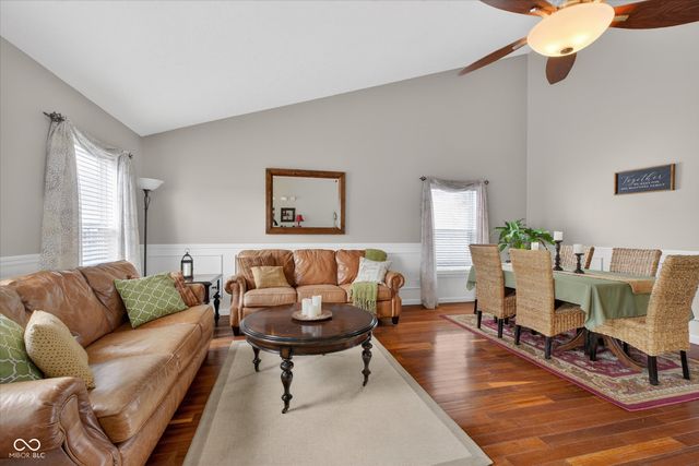 14098 Stonewood Place, Fishers, IN 46037