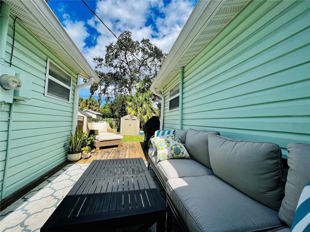 428 ORANGEWOOD DRIVE, Dunedin, FL 34698