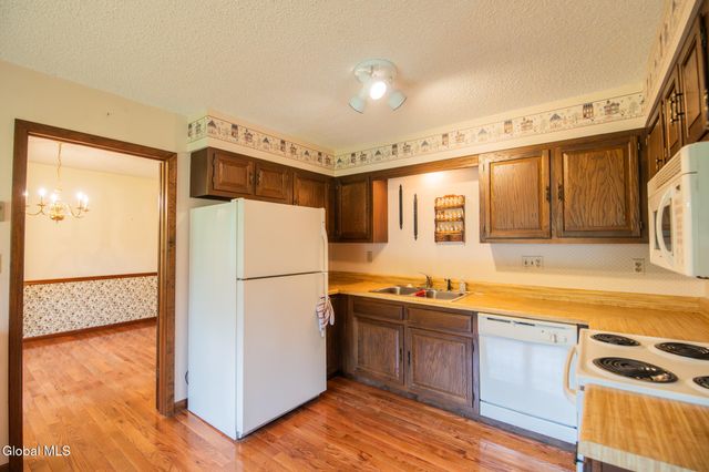 21 Helen Drive, Queensbury, NY 12804