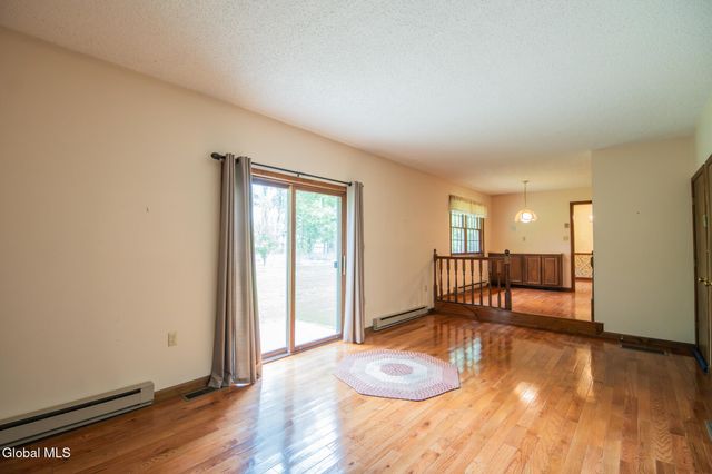 21 Helen Drive, Queensbury, NY 12804