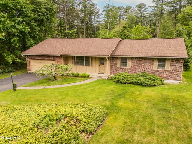 21 Helen Drive, Queensbury, NY 12804