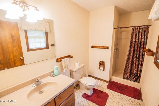 21 Helen Drive, Queensbury, NY 12804