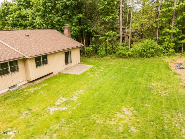 21 Helen Drive, Queensbury, NY 12804