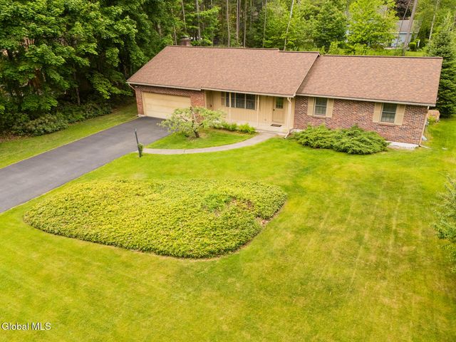 21 Helen Drive, Queensbury, NY 12804