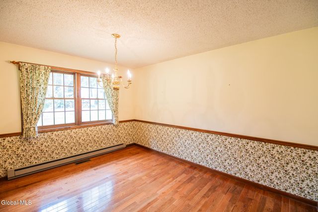 21 Helen Drive, Queensbury, NY 12804