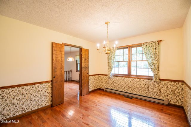 21 Helen Drive, Queensbury, NY 12804