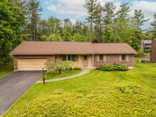 21 Helen Drive, Queensbury, NY 12804